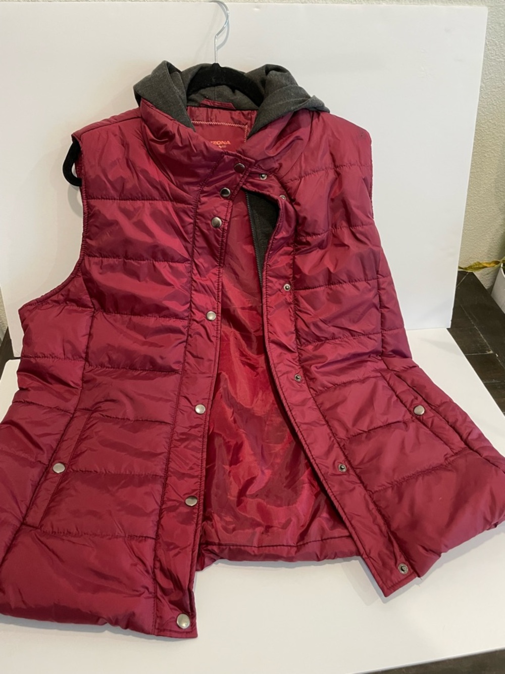Arizona Jean Company Quilted Women’s Hooded Vest - Wine XXL